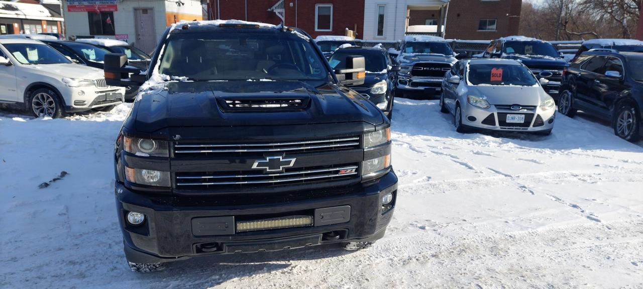 2018 Chevrolet Silverado 2500 4WD Crew Cab 167" Z71 Photo