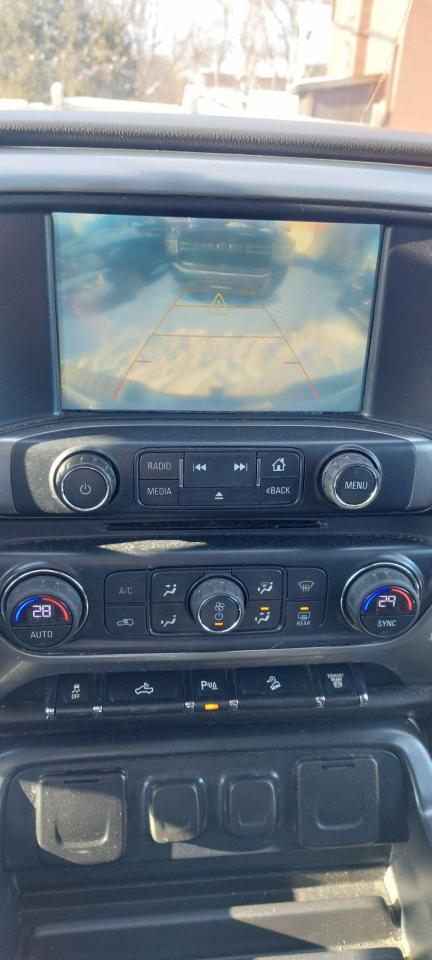 2018 Chevrolet Silverado 2500 4WD Crew Cab 167" Z71 Photo