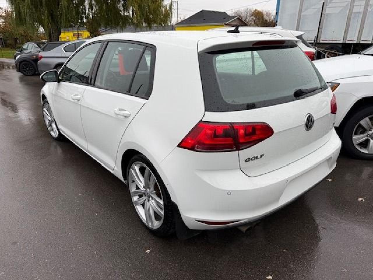 2017 Volkswagen Golf Highline - Photo #5