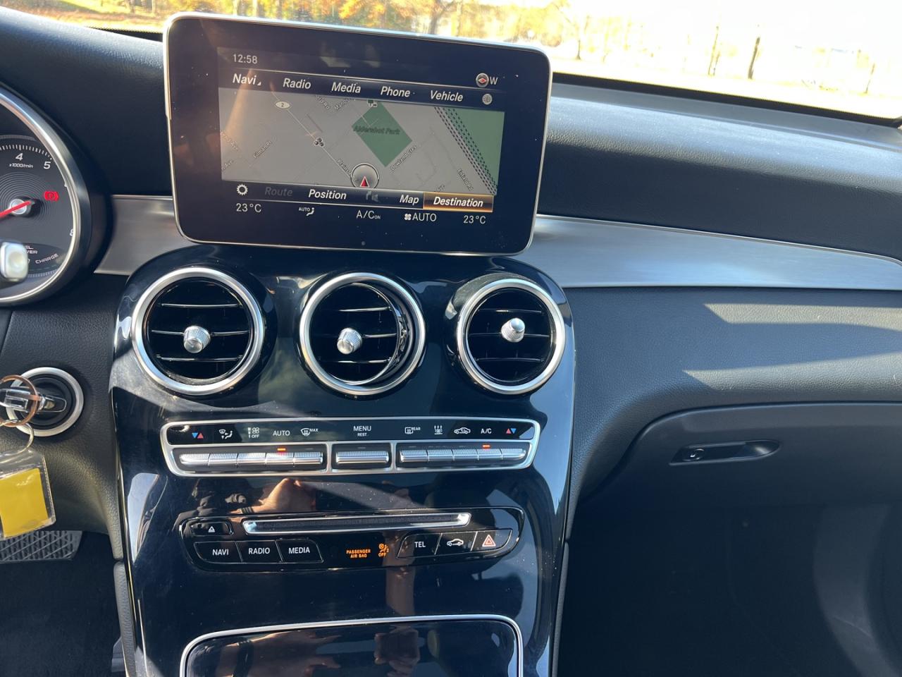 2018 Mercedes-Benz GLC-Class GLC 350e 4MATIC GLC350e Plug-in Hybrid - Photo #17