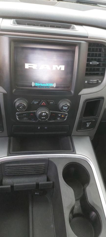 2021 RAM 1500 Classic EXPRESS Photo