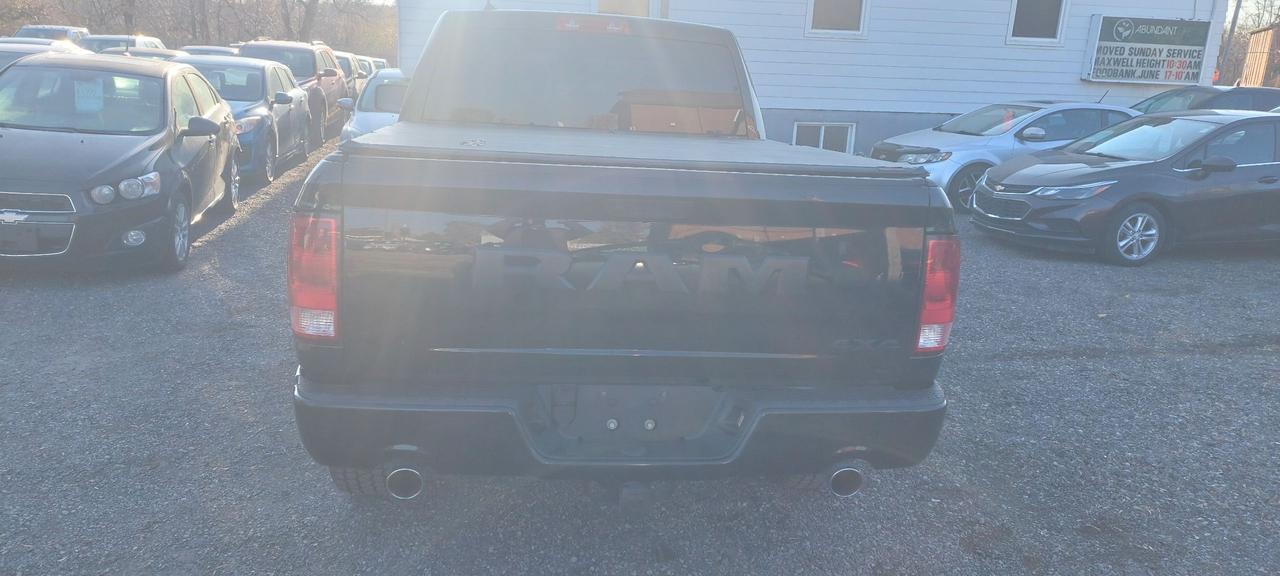 2021 RAM 1500 Classic EXPRESS Photo