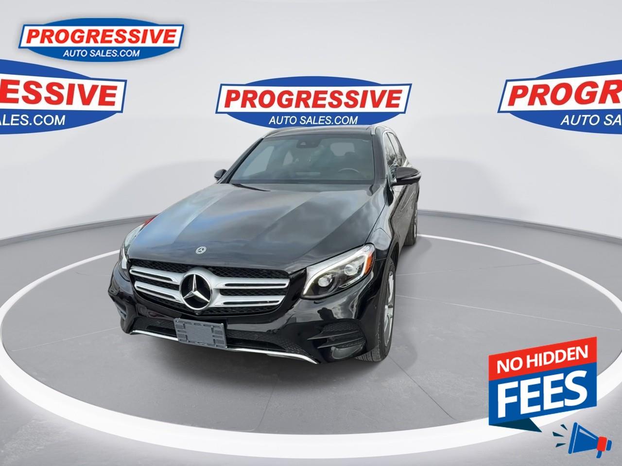 2019 Mercedes GLC 300 Photo3