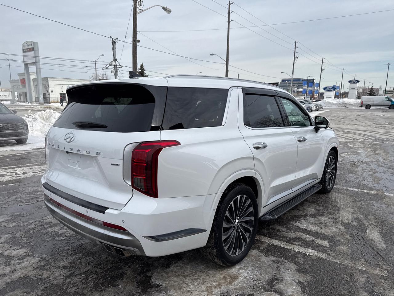 2023 Hyundai PALISADE Ultimate Calligraphy w/Beige Interior Photo