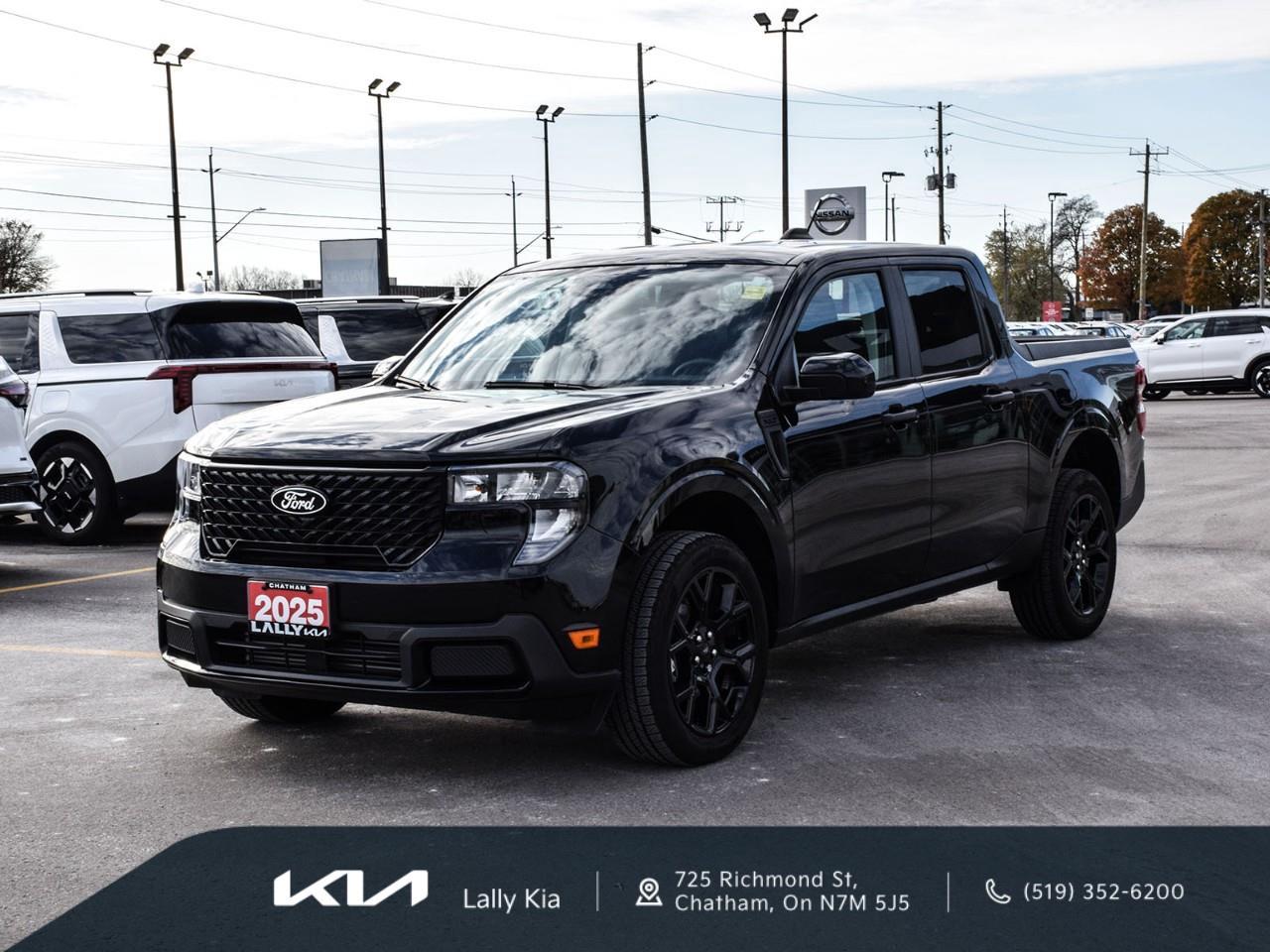 2025 Ford Maverick XLT New Arrival | Low KMs | Clean CarFax | Luxury Pkg Photo2