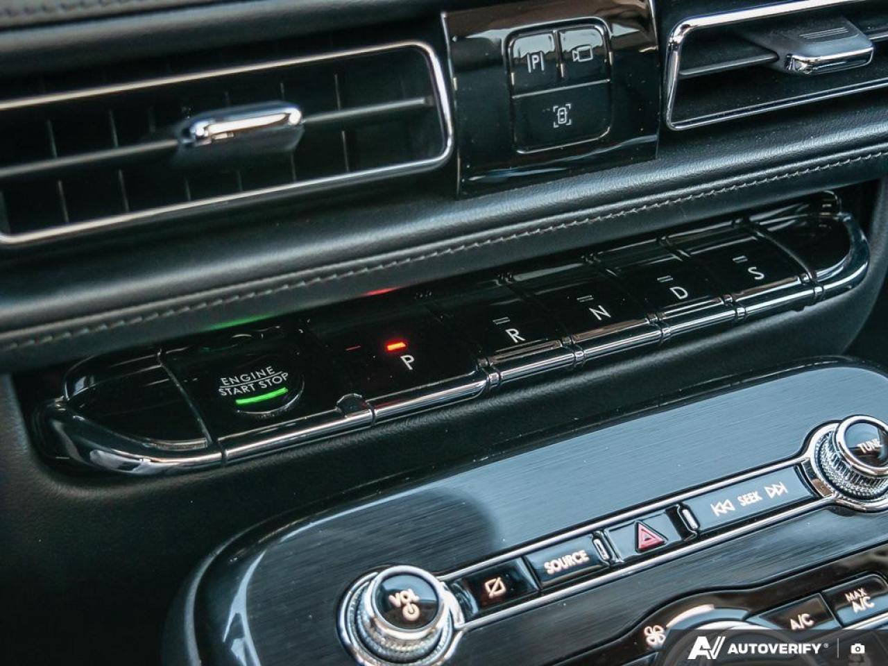 2022 Lincoln Nautilus RESERVE Photo