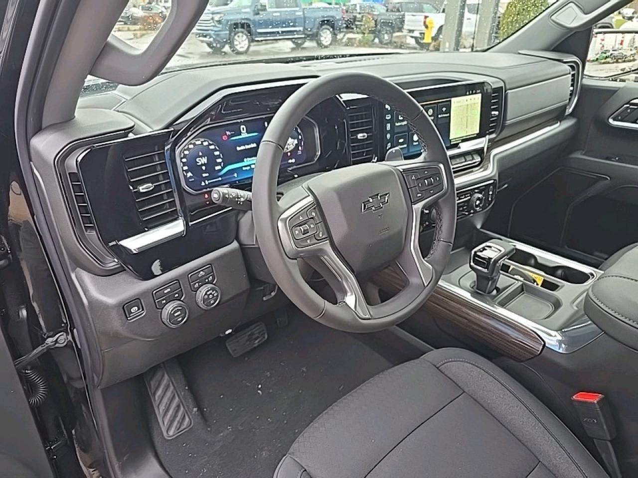 2026 Chevrolet Silverado 1500 RST Photo3