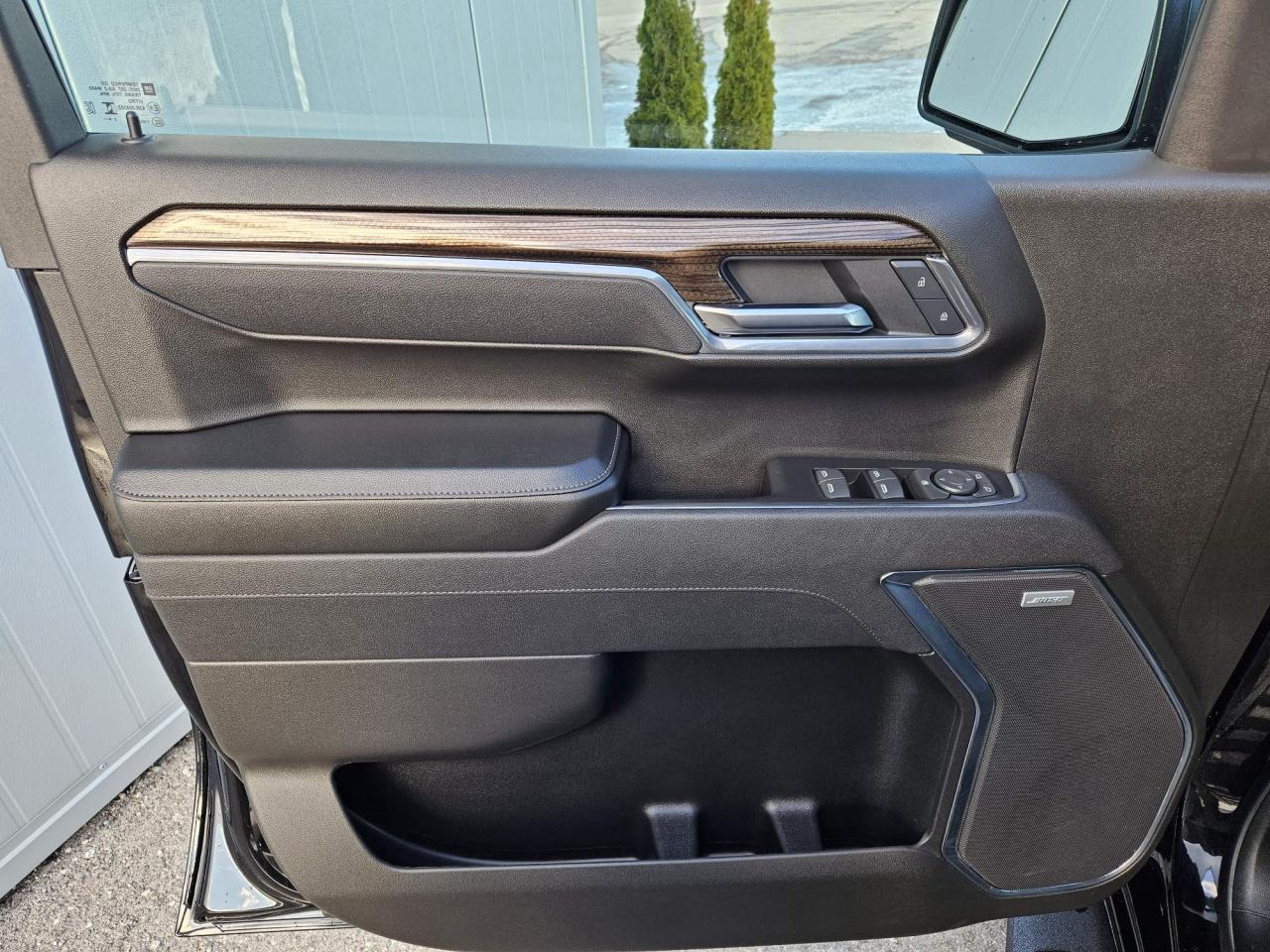 2025 Chevrolet Silverado 1500 LT Trail Boss One Owner | Trail Boss | Leather | 20" Wheels Photo