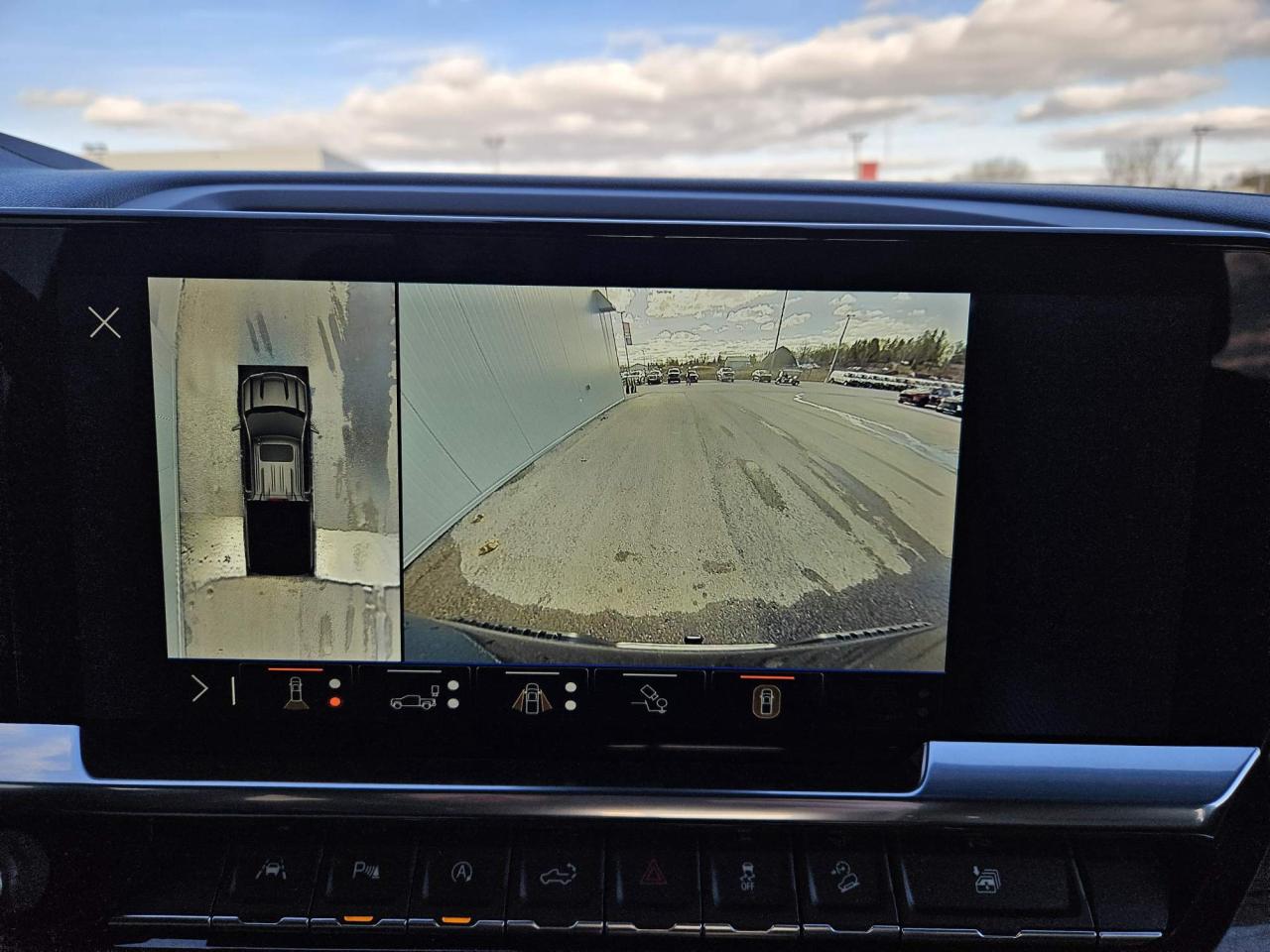 2025 Chevrolet Silverado 1500 LT Trail Boss One Owner | Trail Boss | Leather | 20" Wheels Photo