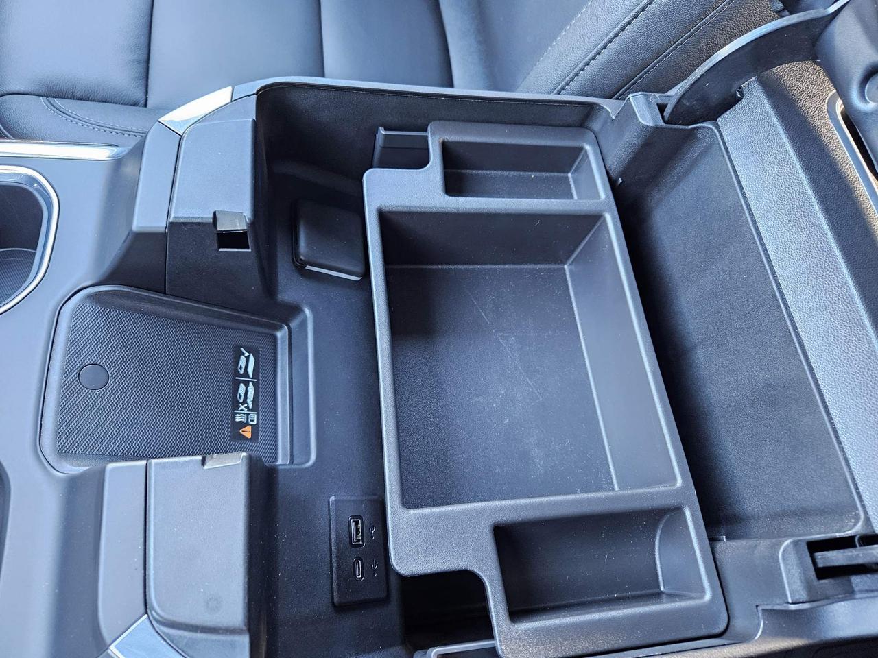 2025 Chevrolet Silverado 1500 LT Trail Boss One Owner | Trail Boss | Leather | 20" Wheels Photo