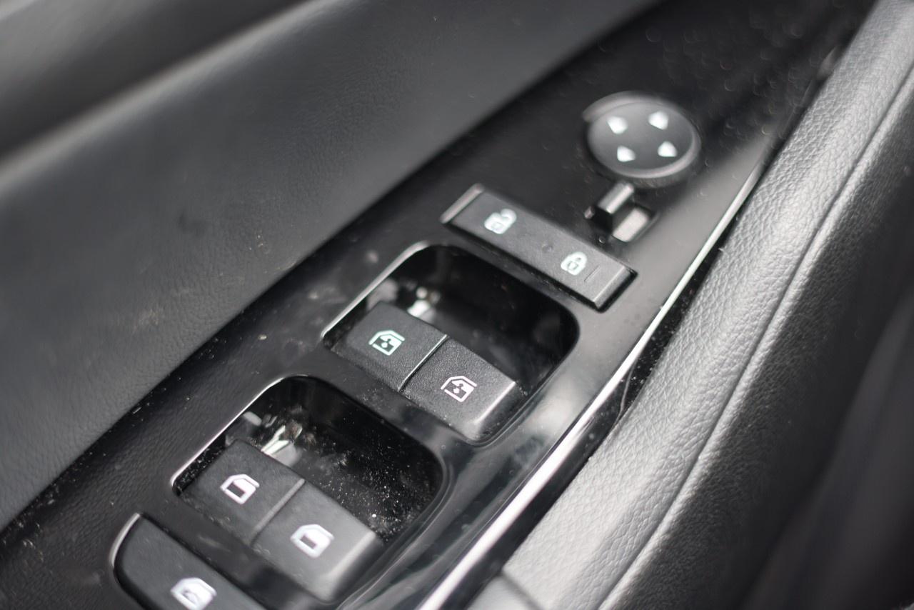 2023 Kia Sportage EX AWD Photo