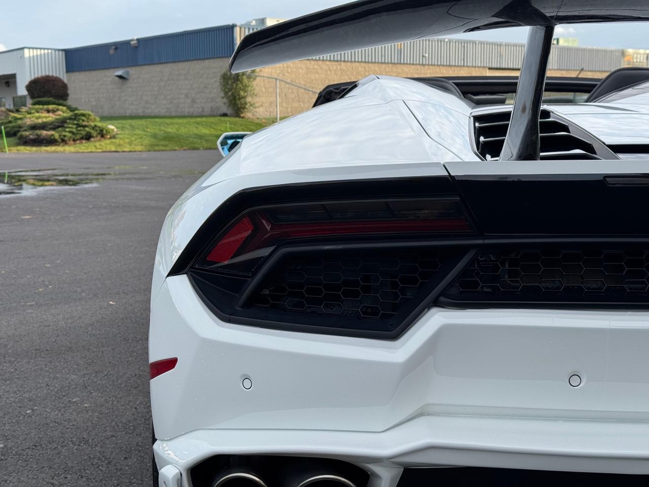 2017 Lamborghini Huracan RWD Sypder **LP580-2** - Photo #27