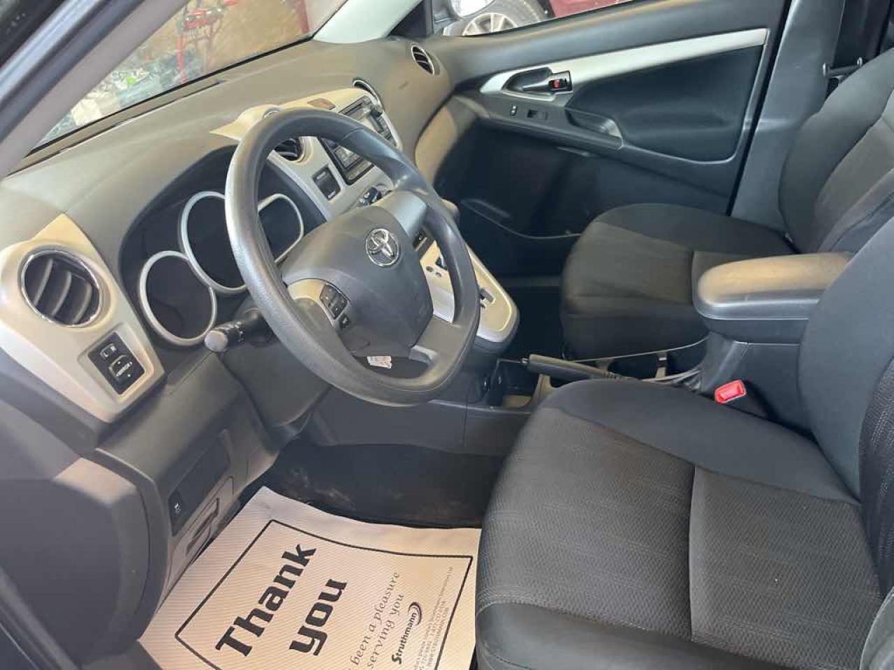 2013 Toyota Corolla MATRIX - Photo #8