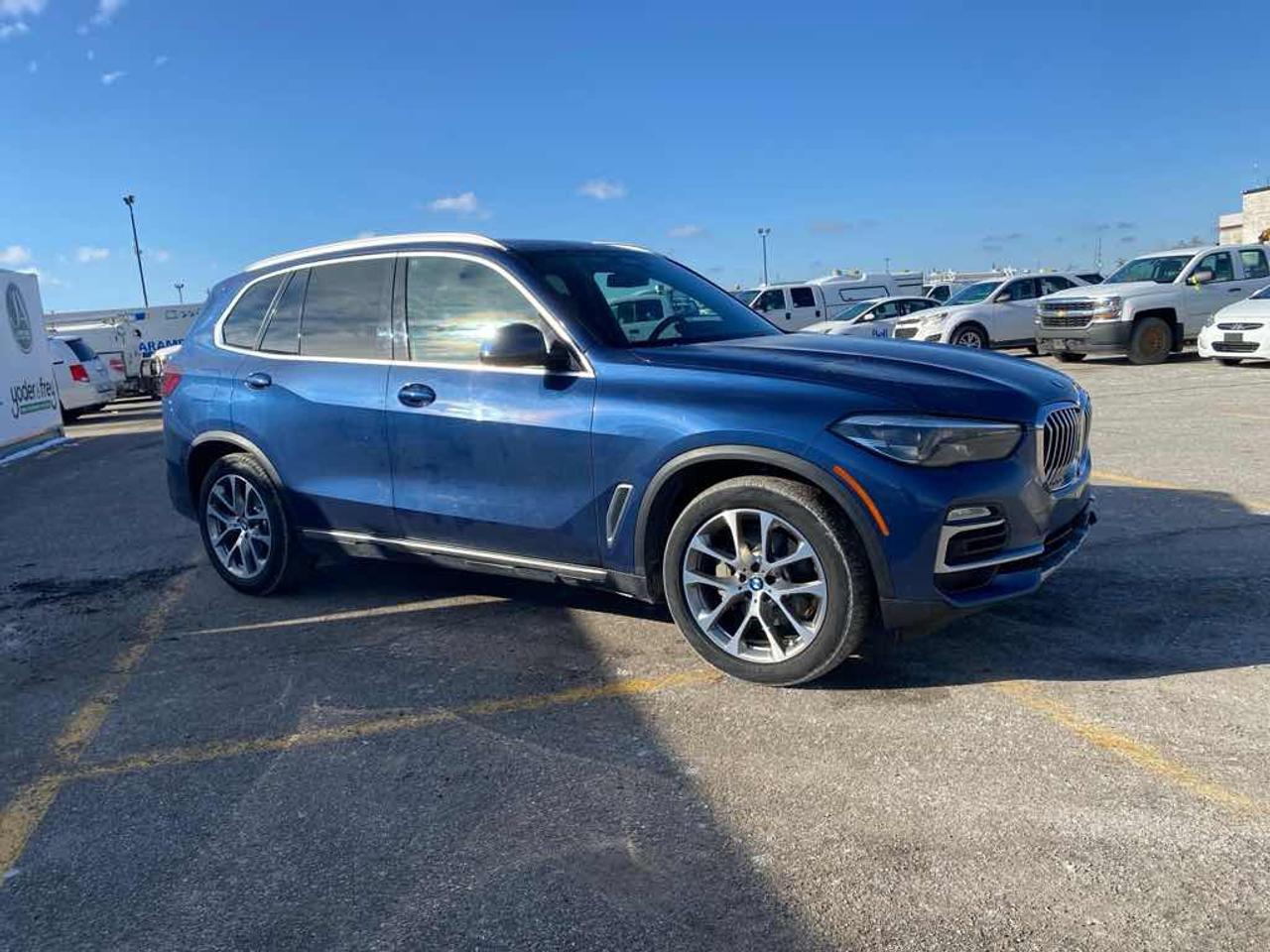 2021 BMW X5 xDrive40i Photo2