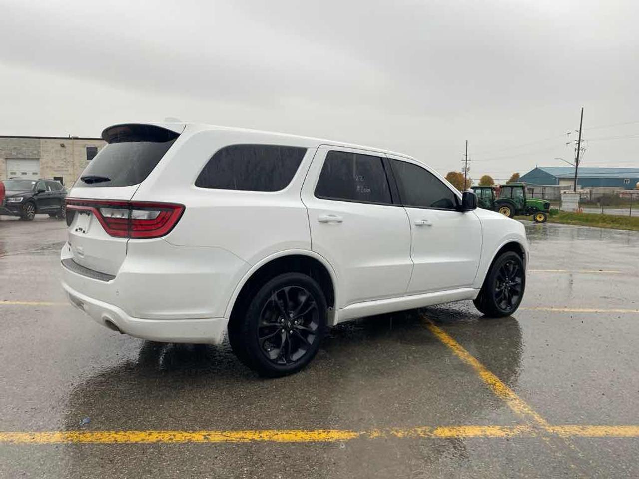 2022 Dodge Durango SXT Photo3