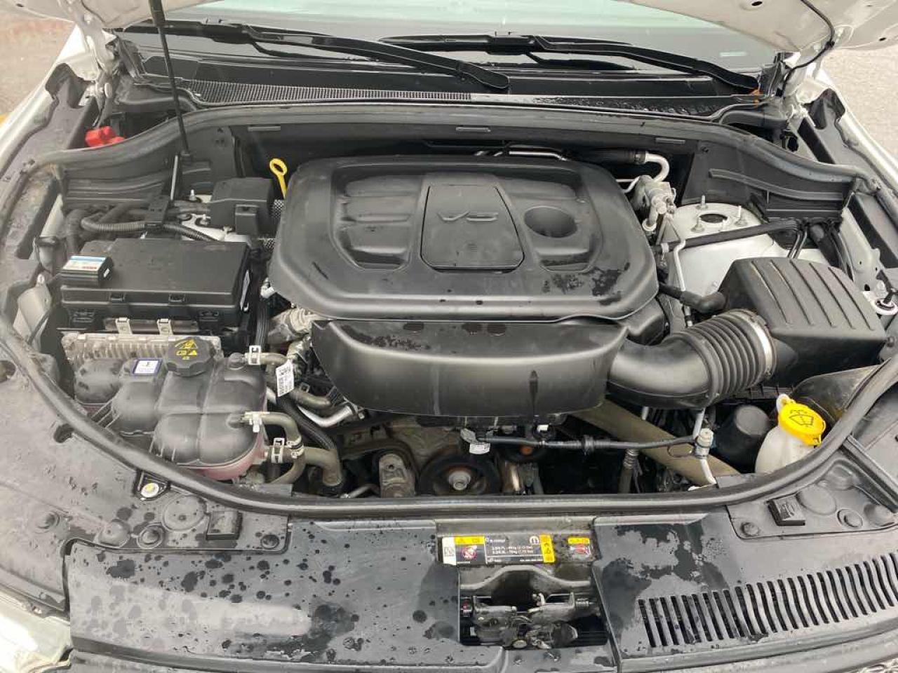 2022 Dodge Durango SXT - Photo #7