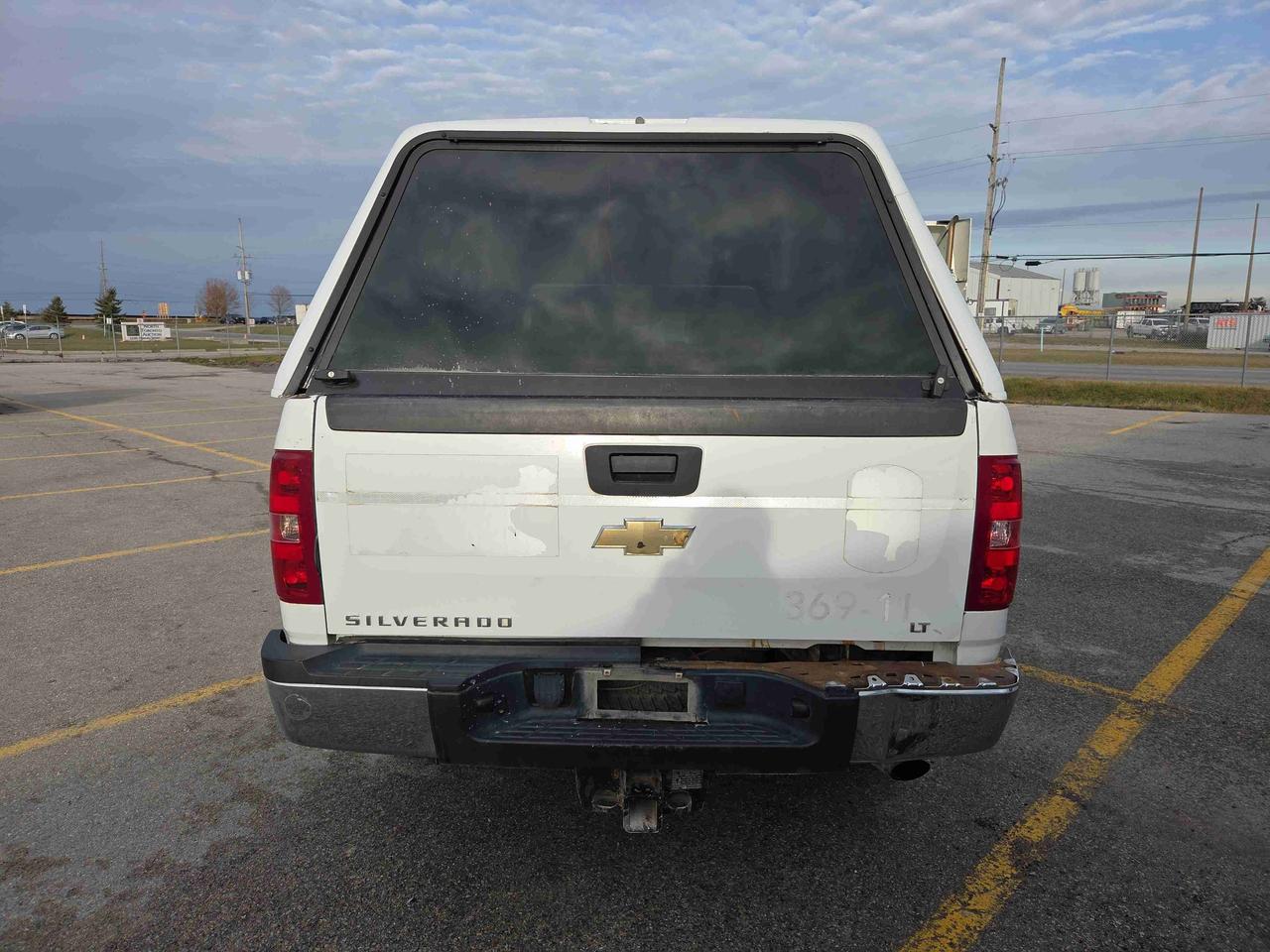 2011 Chevrolet Silverado K2500 HE Photo