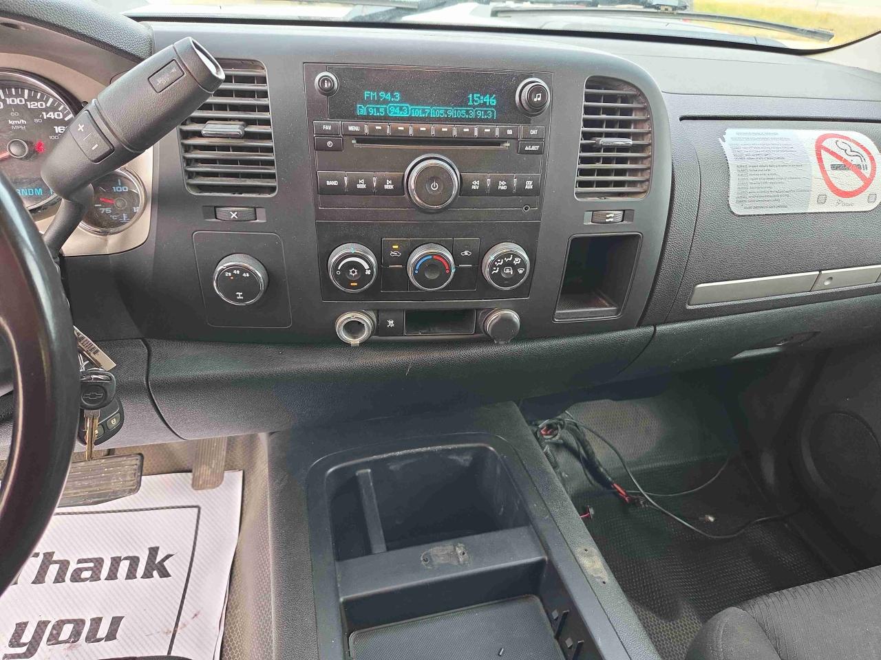 2011 Chevrolet Silverado K2500 HE Photo