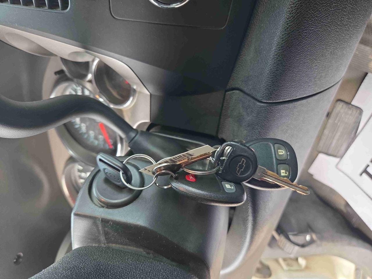 2011 Chevrolet Silverado K2500 HE Photo