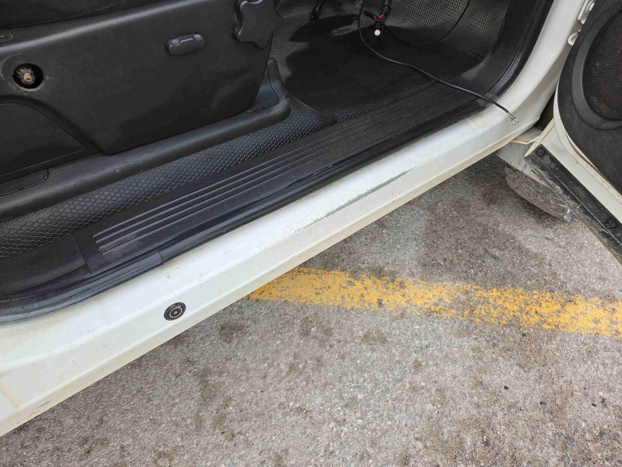 2011 Chevrolet Silverado K2500 HE Photo