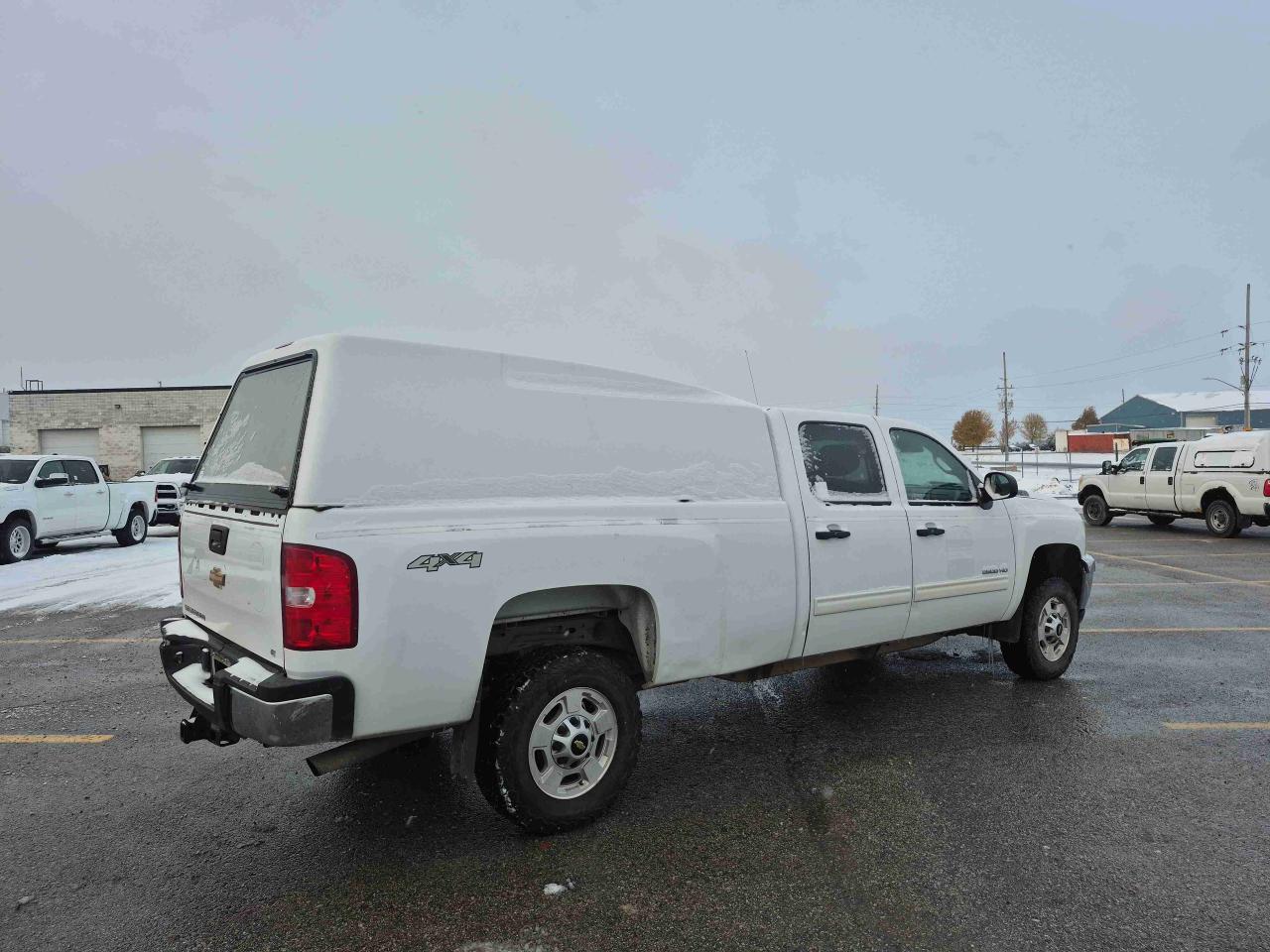 2013 Chevrolet Silverado K2500 HE Photo3