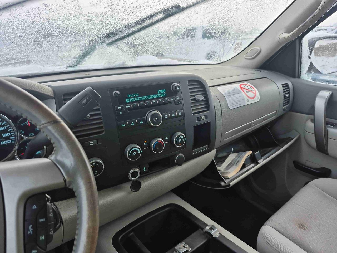 2013 Chevrolet Silverado K2500 HE Photo