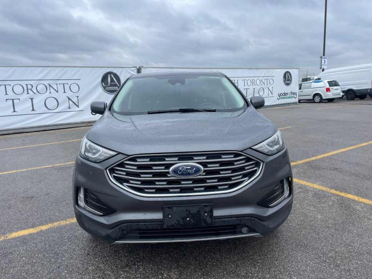 2021 Ford Edge SEL Photo