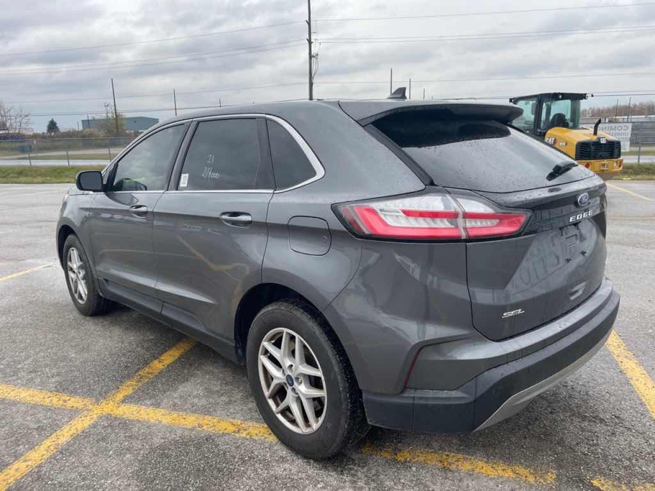2021 Ford Edge SEL - Photo #6