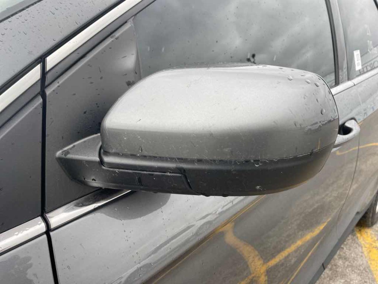 2021 Ford Edge SEL Photo