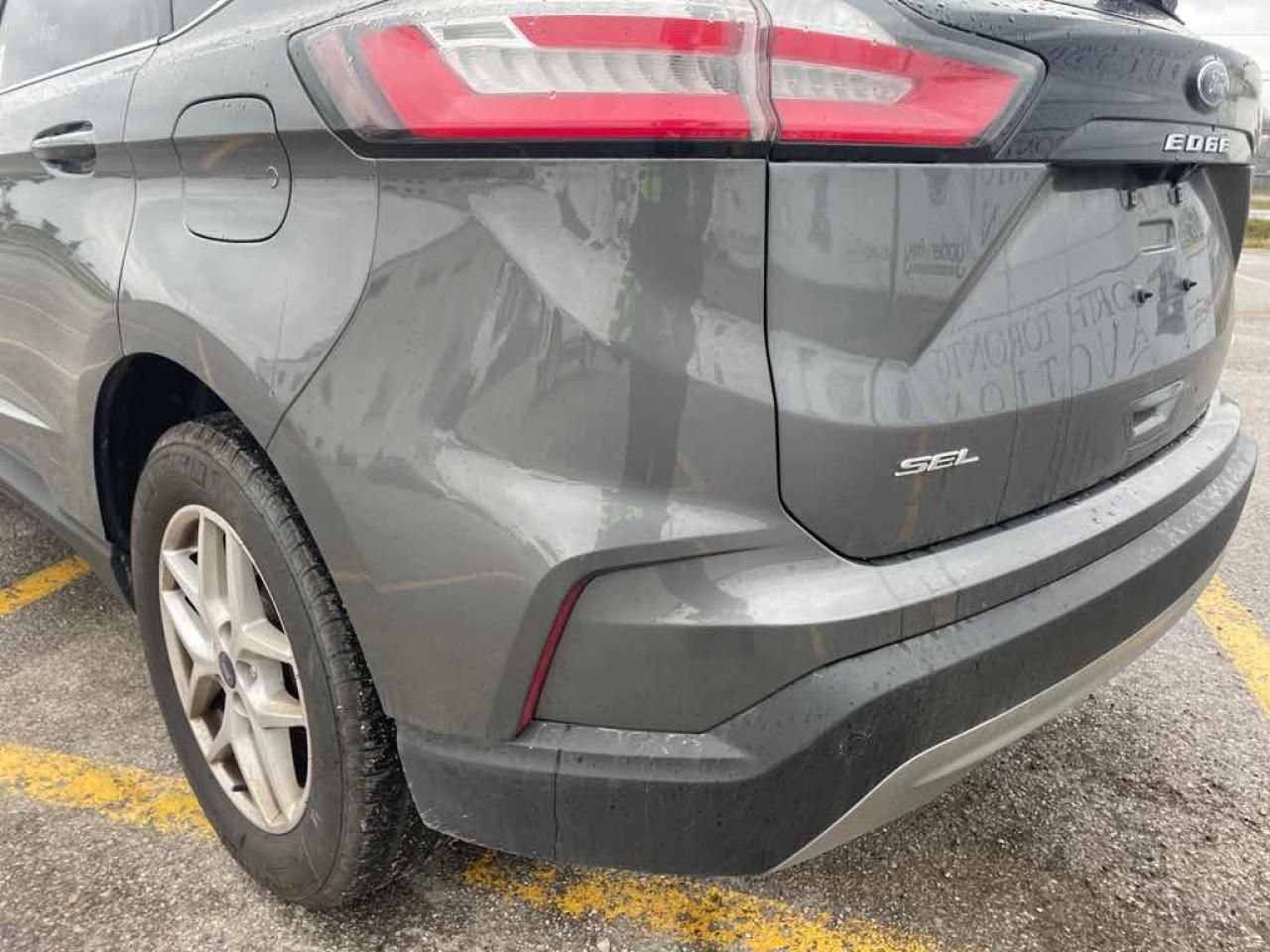 2021 Ford Edge SEL - Photo #21