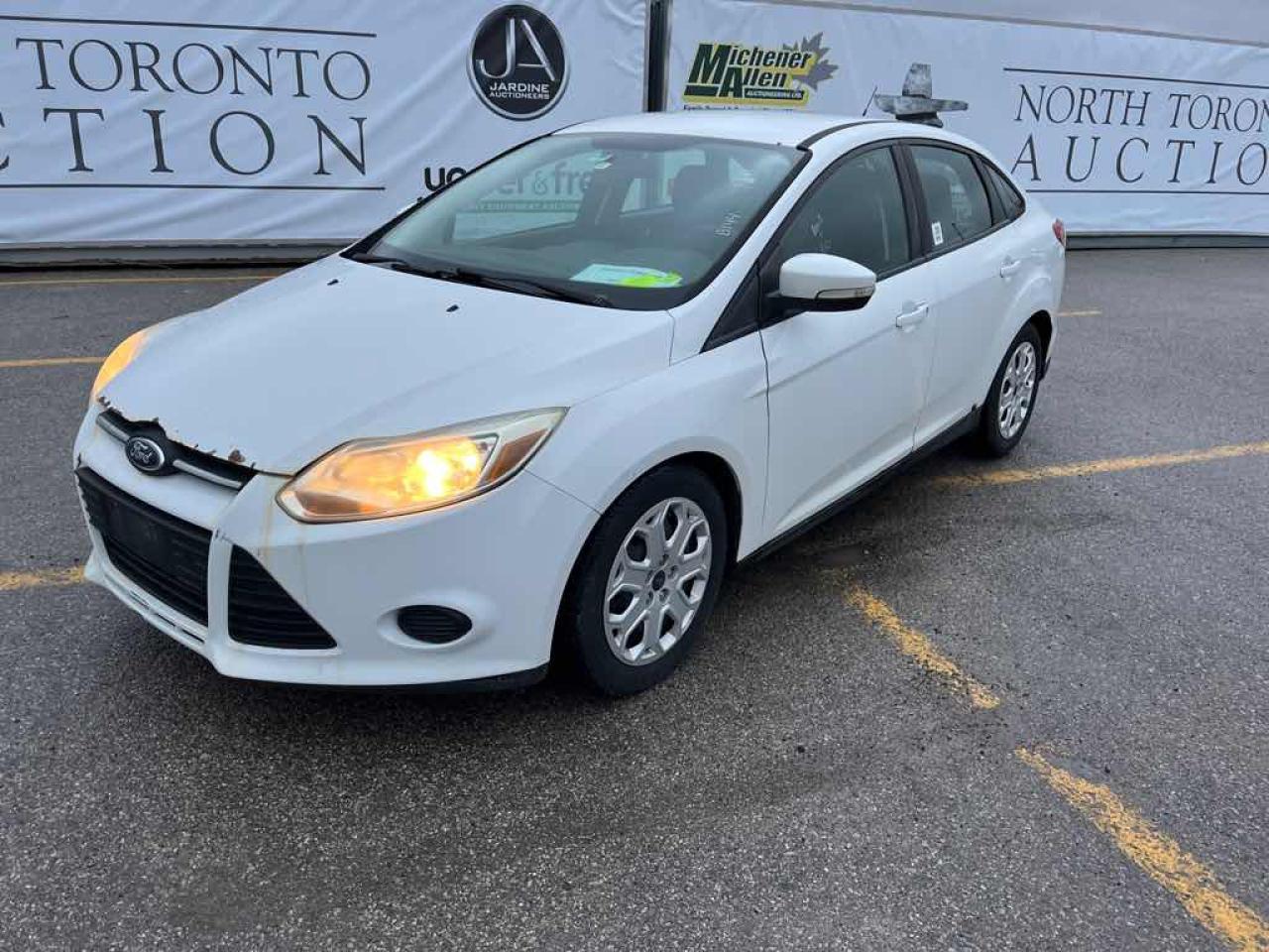 2014 Ford Focus SE Photo0