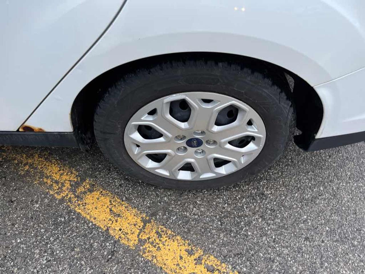 2014 Ford Focus SE Photo