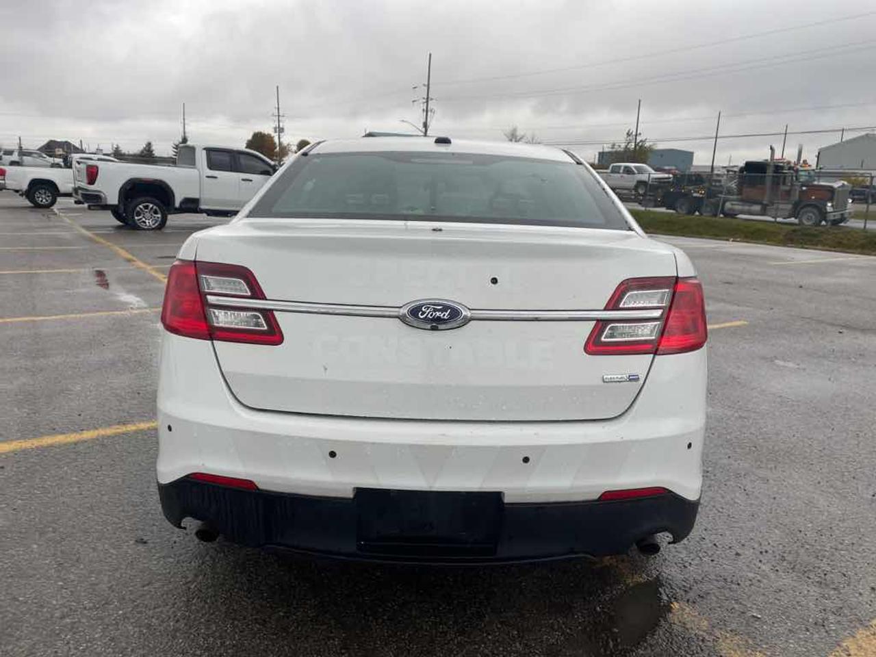 2016 Ford Taurus Police Inte Photo