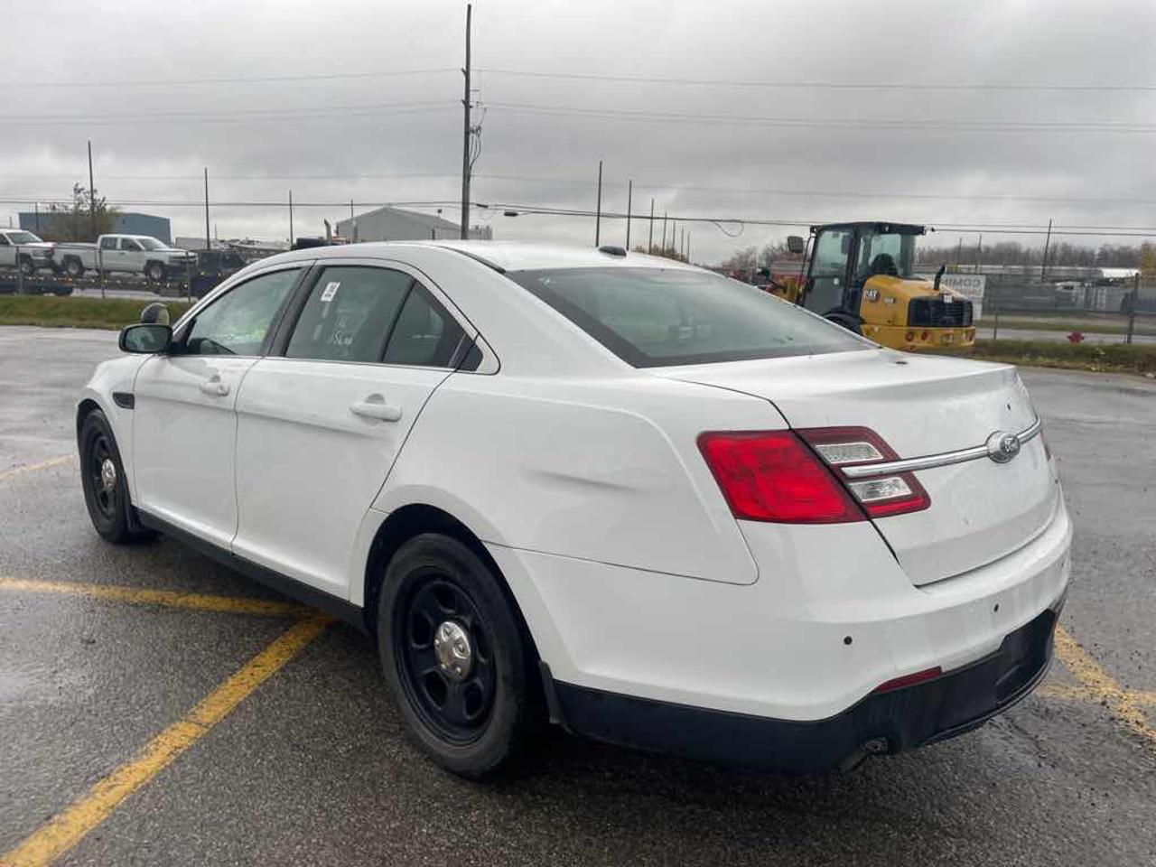 2016 Ford Taurus Police Inte Photo