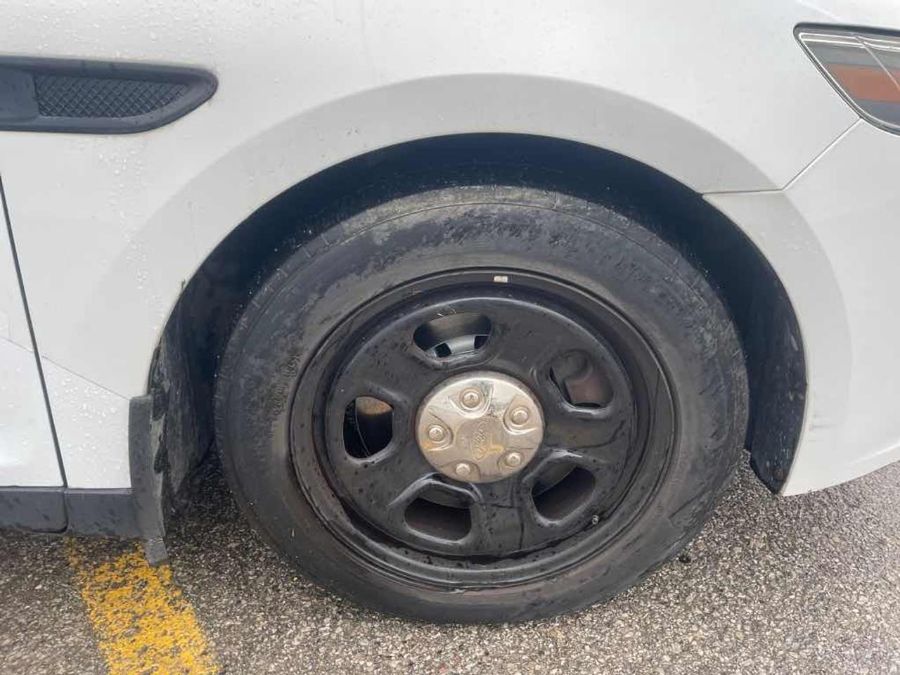 2016 Ford Taurus Police Inte Photo