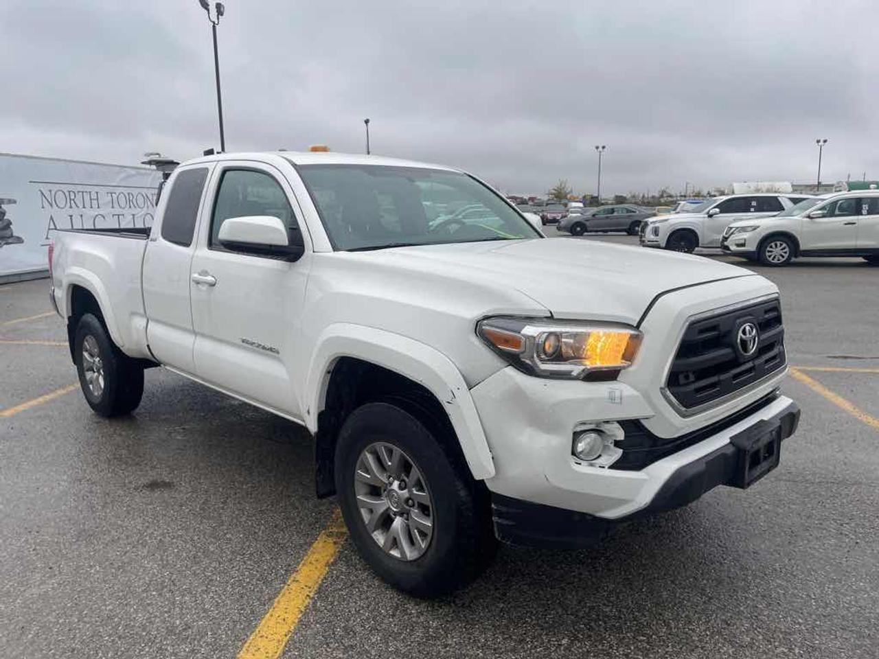 2016 Toyota Tacoma Access Cab Photo2