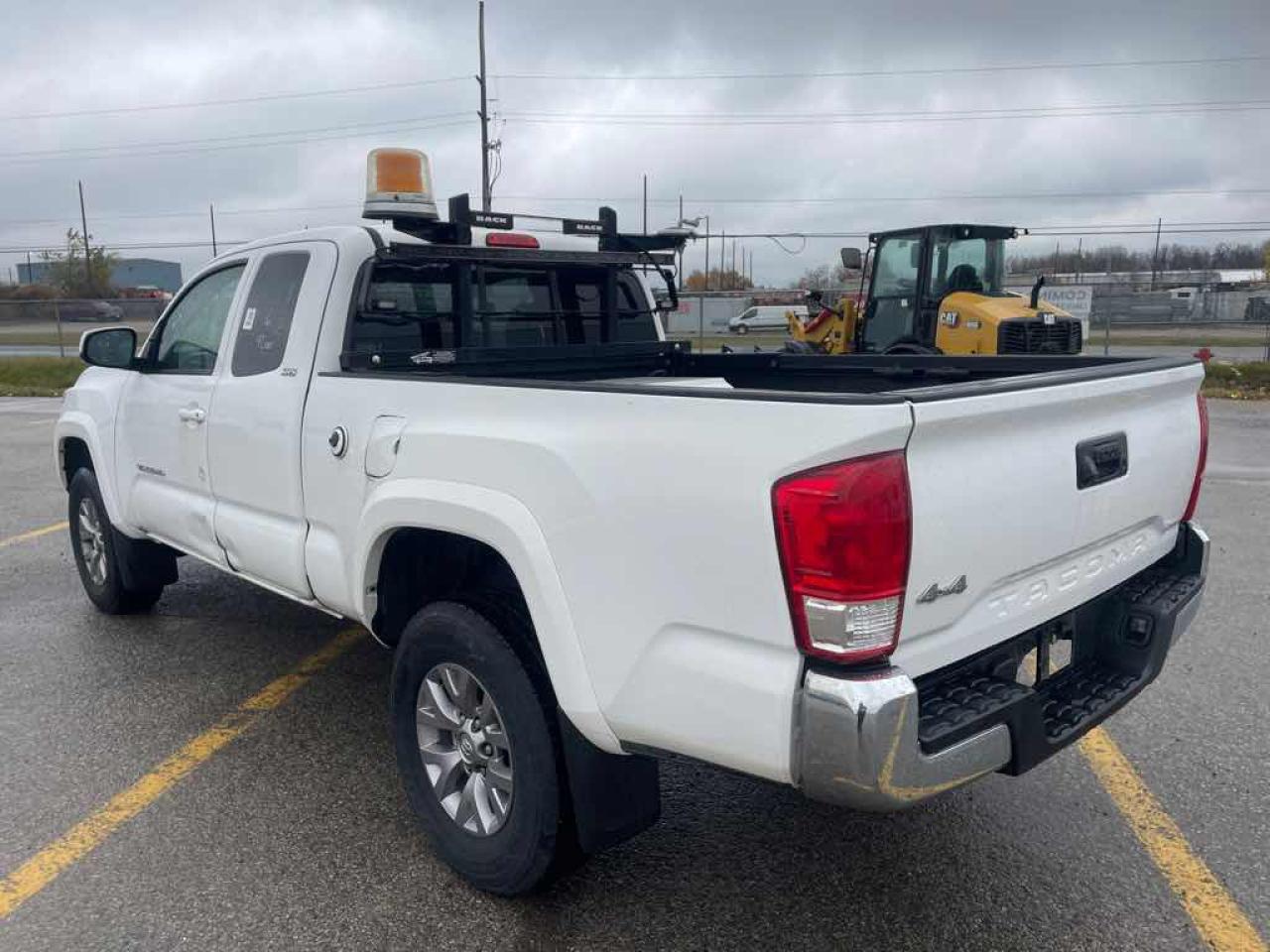2016 Toyota Tacoma Access Cab - Photo #6