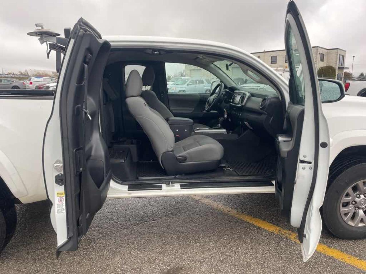 2016 Toyota Tacoma Access Cab - Photo #30