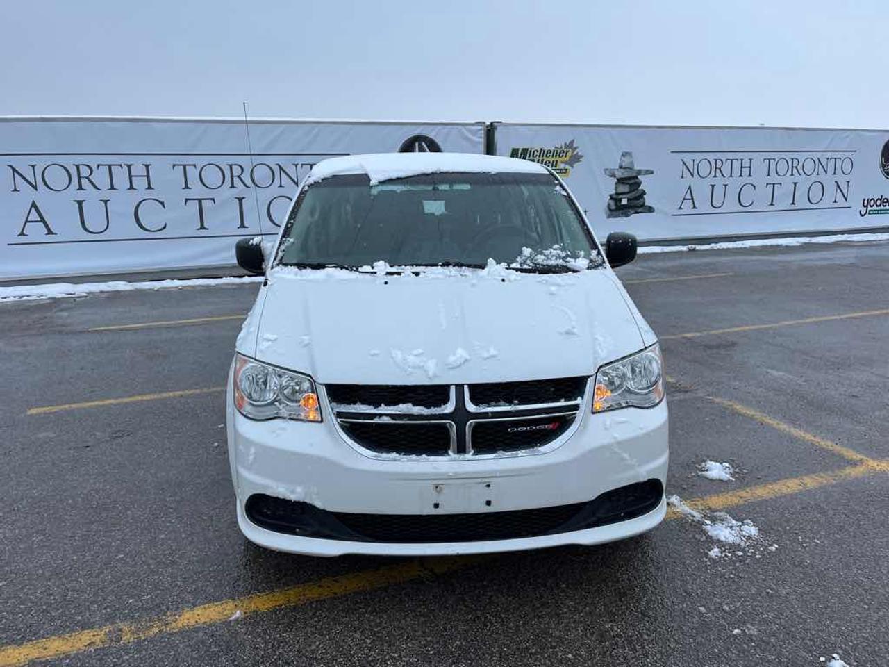2016 Dodge Grand Caravan SE Photo1
