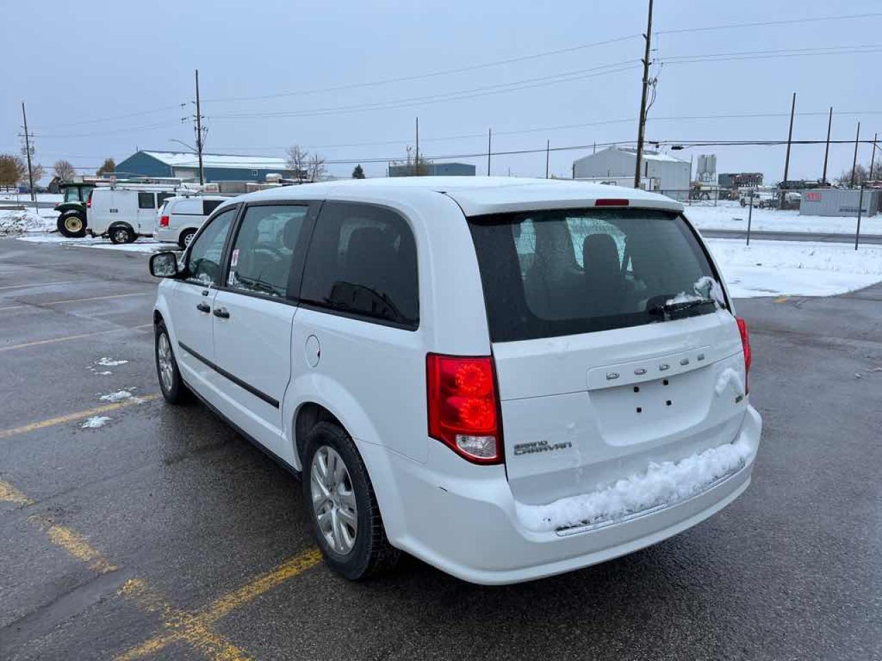 2016 Dodge Grand Caravan SE - Photo #6