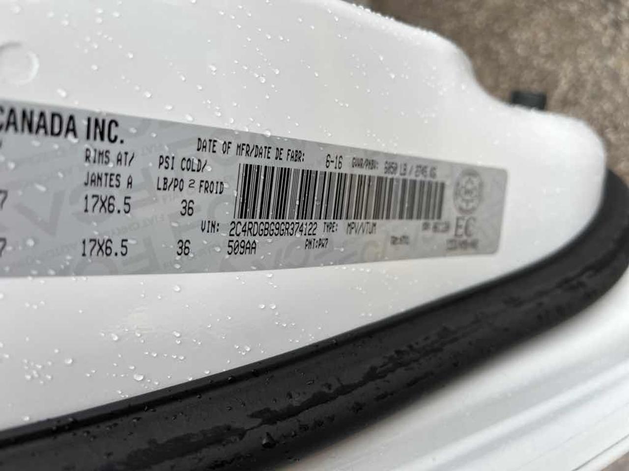 2016 Dodge Grand Caravan SE Photo