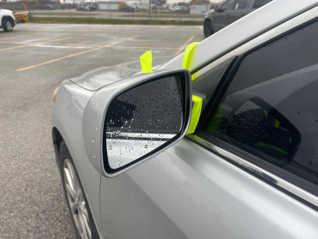 2011 Toyota Camry  - Photo #16