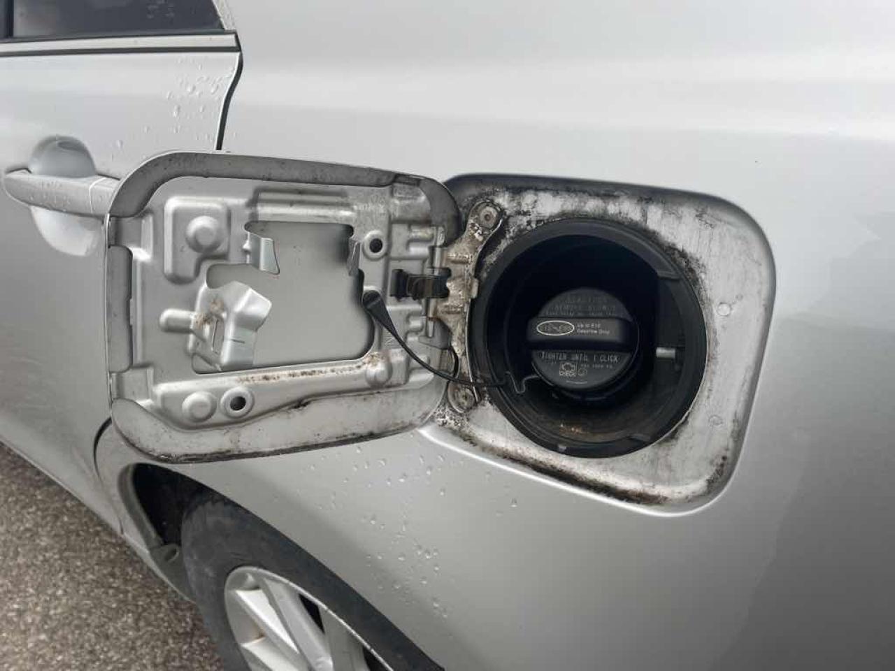 2011 Toyota Camry  - Photo #20