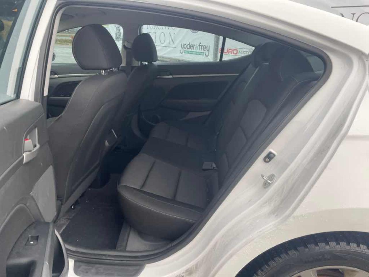 2017 Hyundai Elantra  - Photo #12