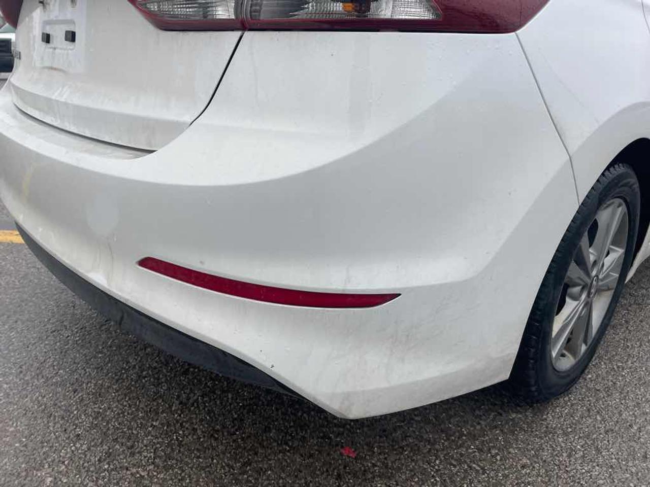 2017 Hyundai Elantra  Photo