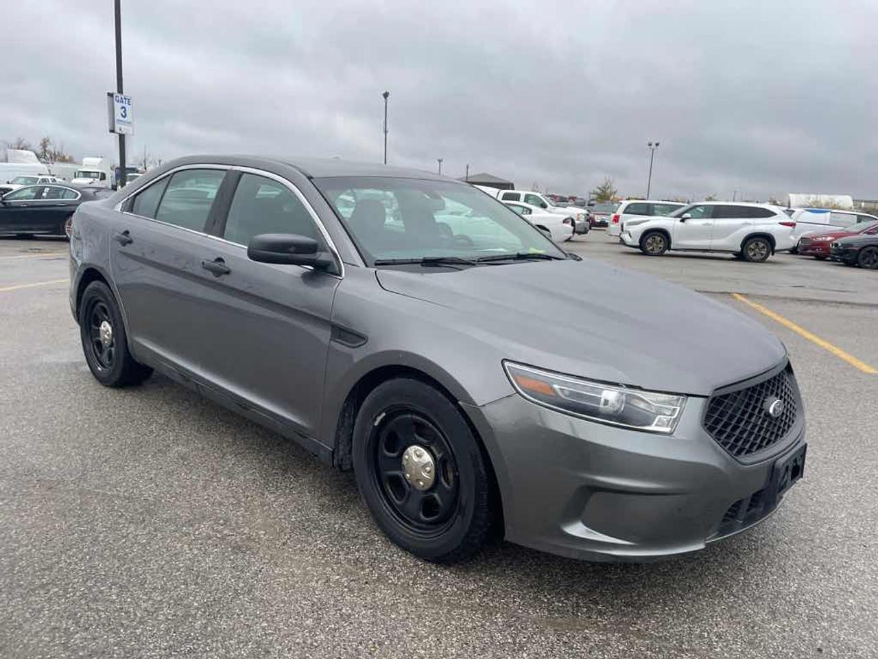 2016 Ford Taurus Police Inte Photo