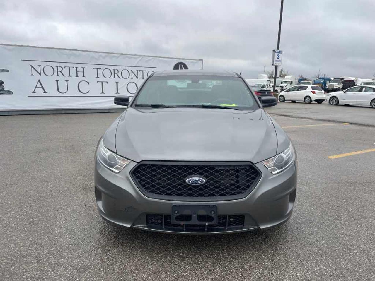 2016 Ford Taurus Police Inte - Photo #2