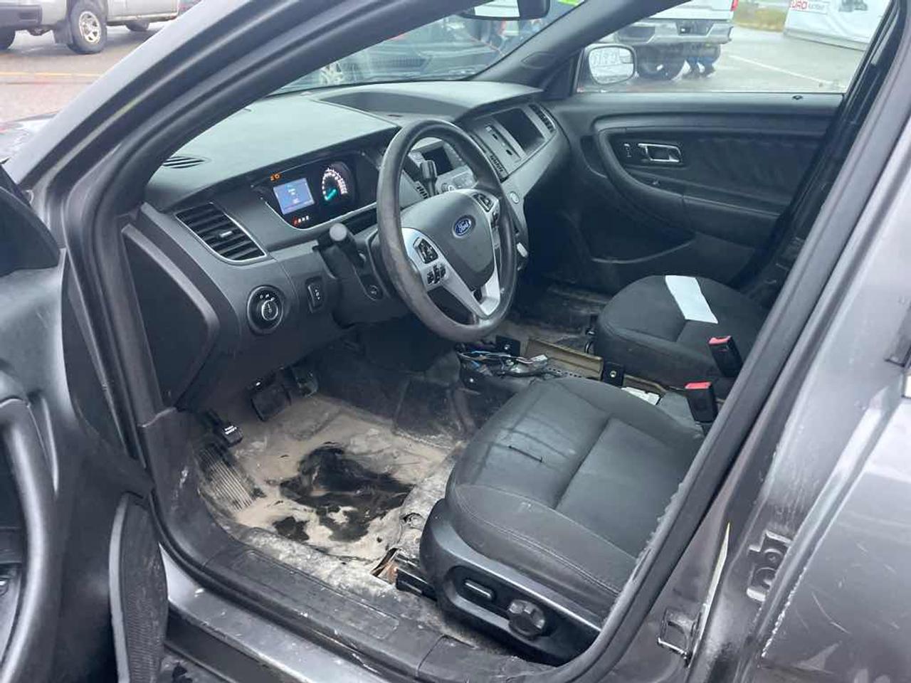 2016 Ford Taurus Police Inte Photo