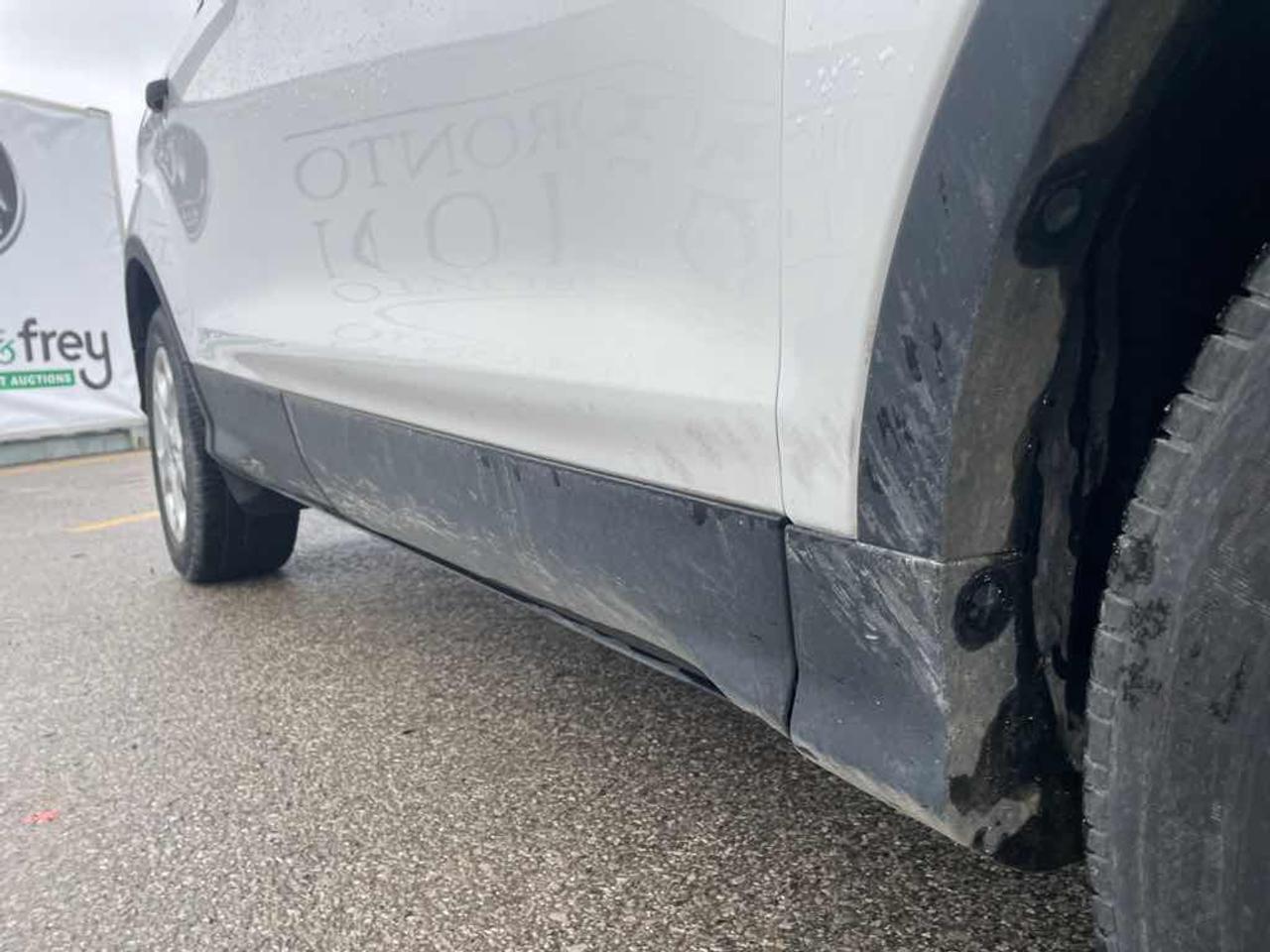 2019 Ford Escape S Photo