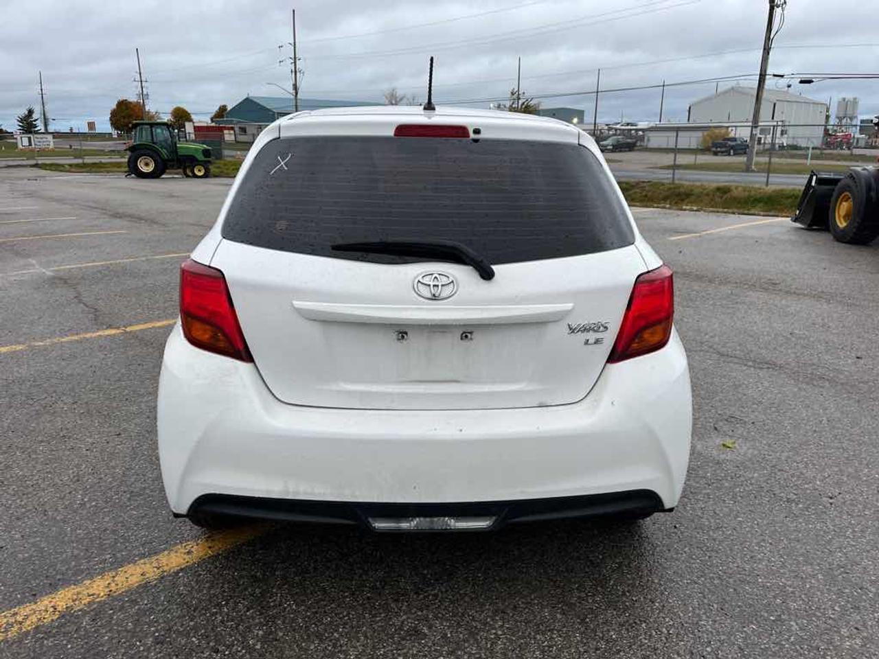 2015 Toyota Yaris LE Photo